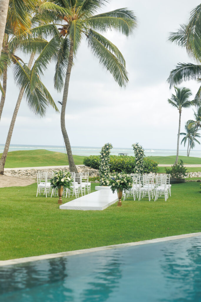 Photographer: lc.visualarts
Venue: Private Villa in Punta Cana, Dominican Republic